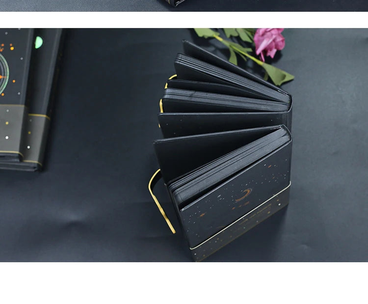 Cuaderno de páginas negras