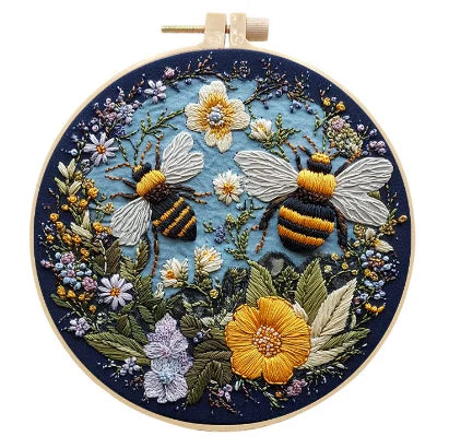 Kits de broderie fleurs et abeilles
