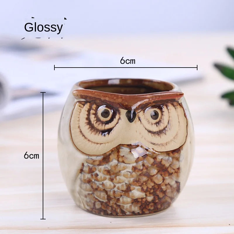 Small Owl-shaped pot