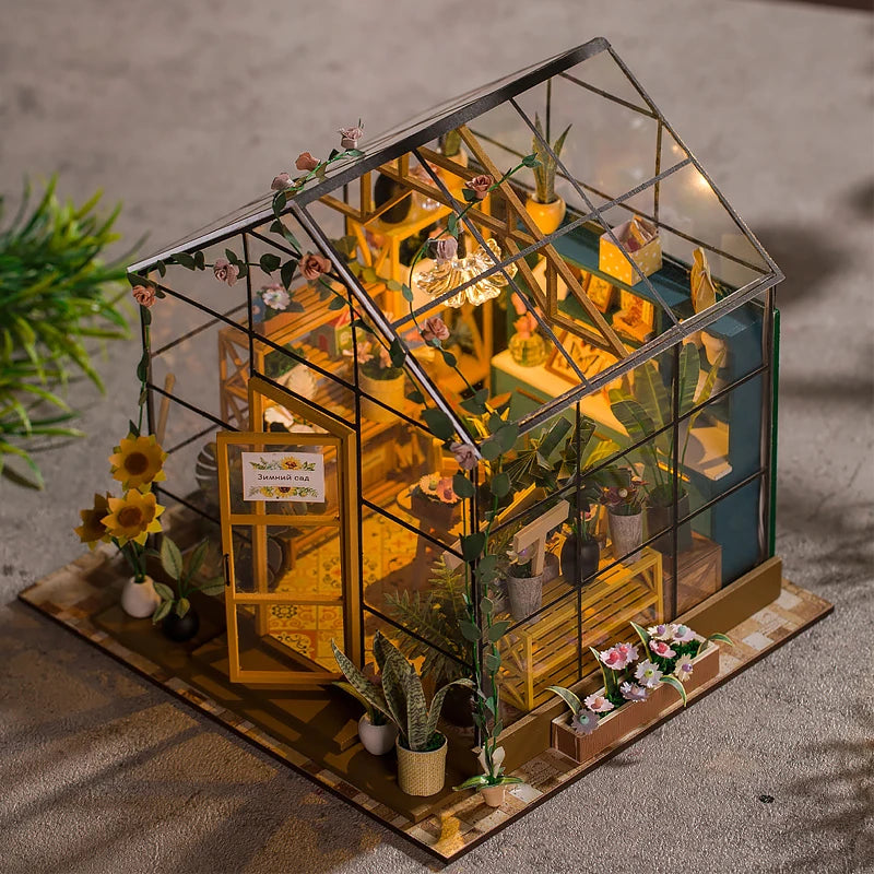 DIY Mini Greenhouse Model