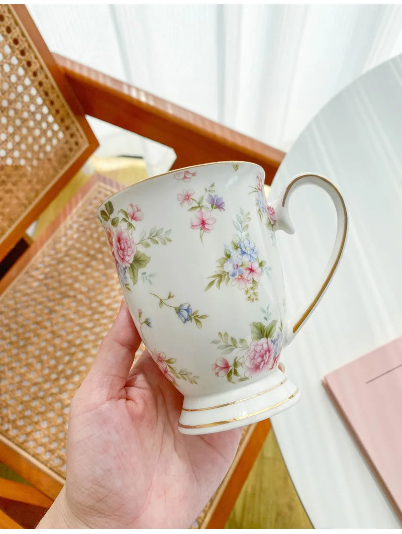 Tasse de thé Vintage à l'anglaise