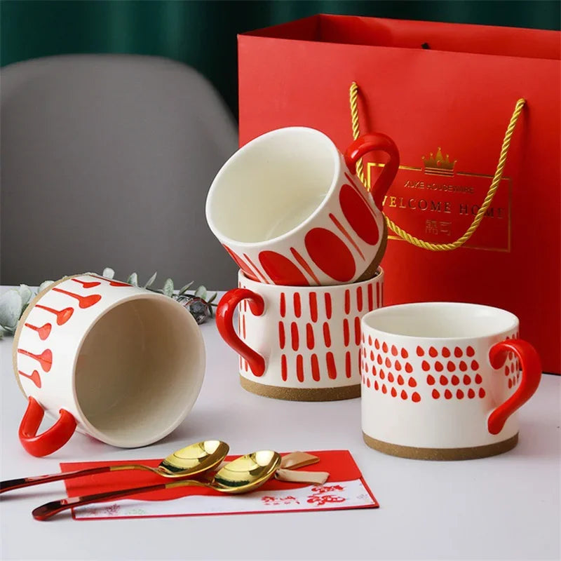 Taza de cerámica de estilo japonés de color rojo