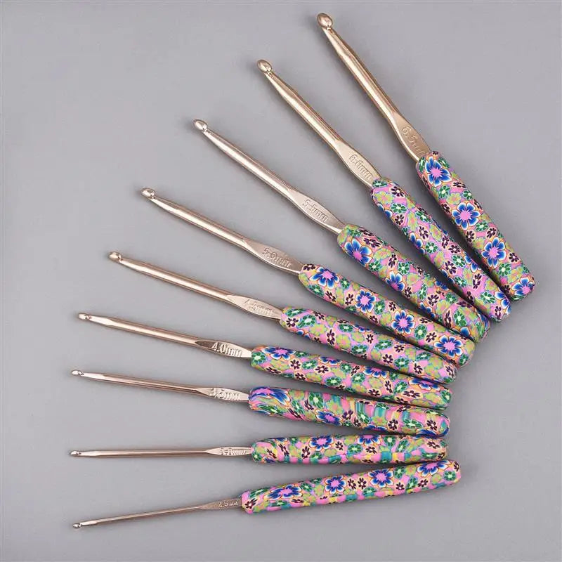 Lot of crochet needles, several models available