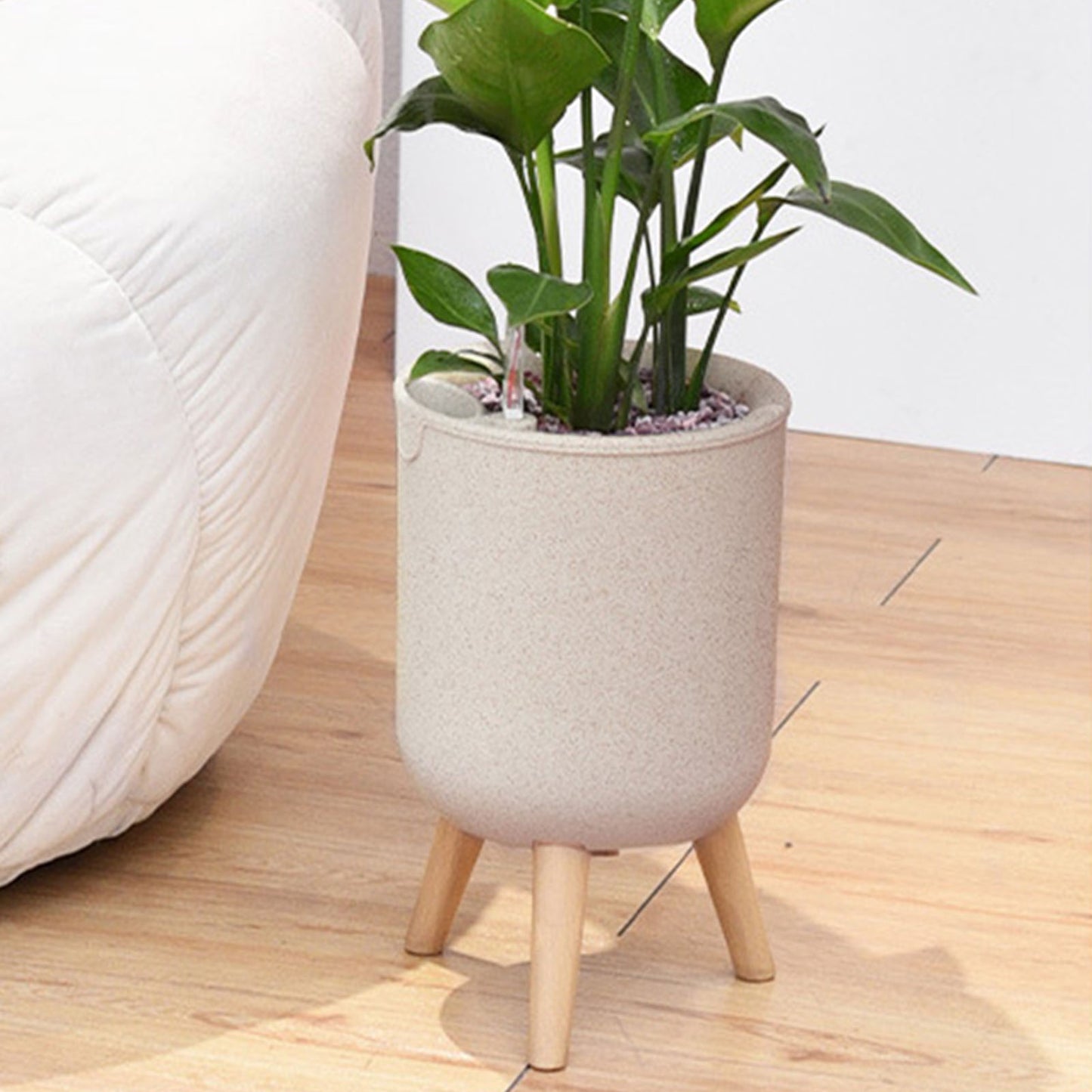 3-legged pot