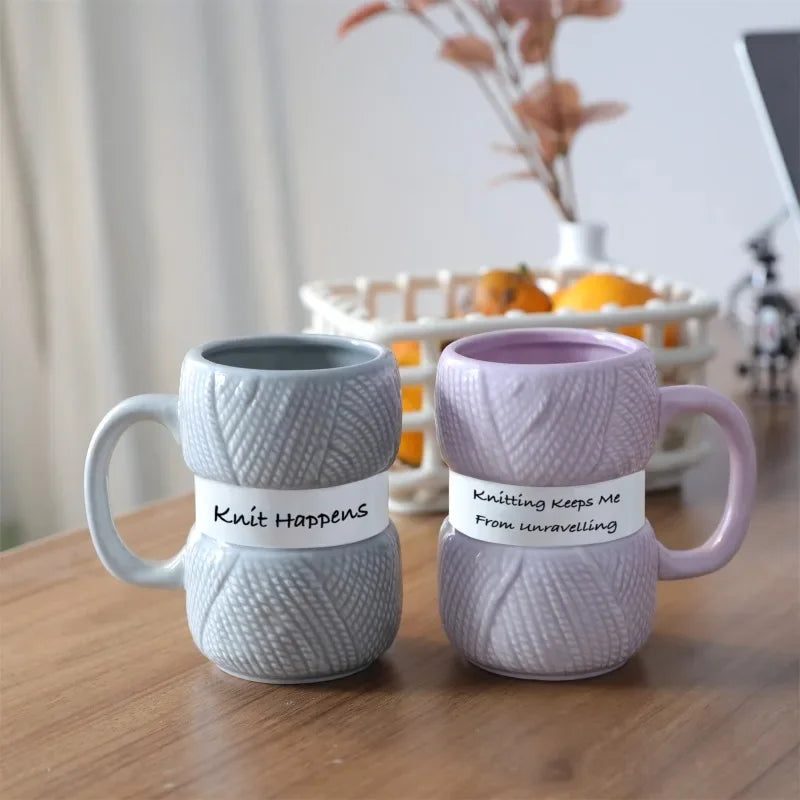 Tasse colorée en forme de pelote de laine