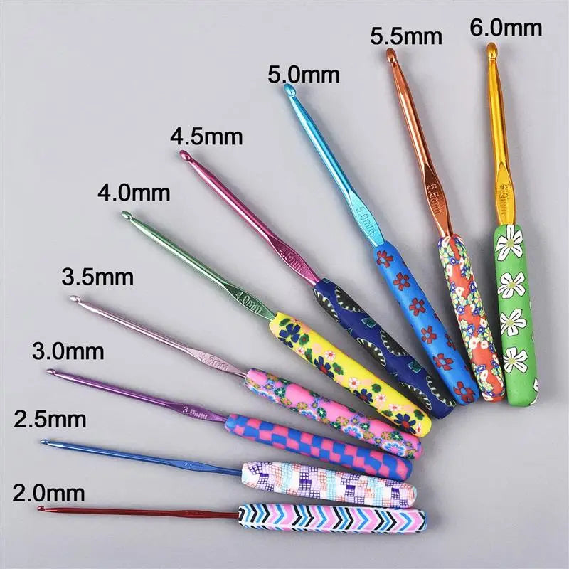 Lot of crochet needles, several models available