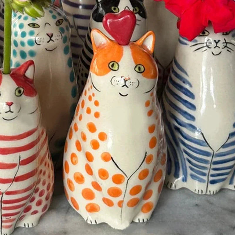 Petit Vase en résine Chats inspirés des poupées russes