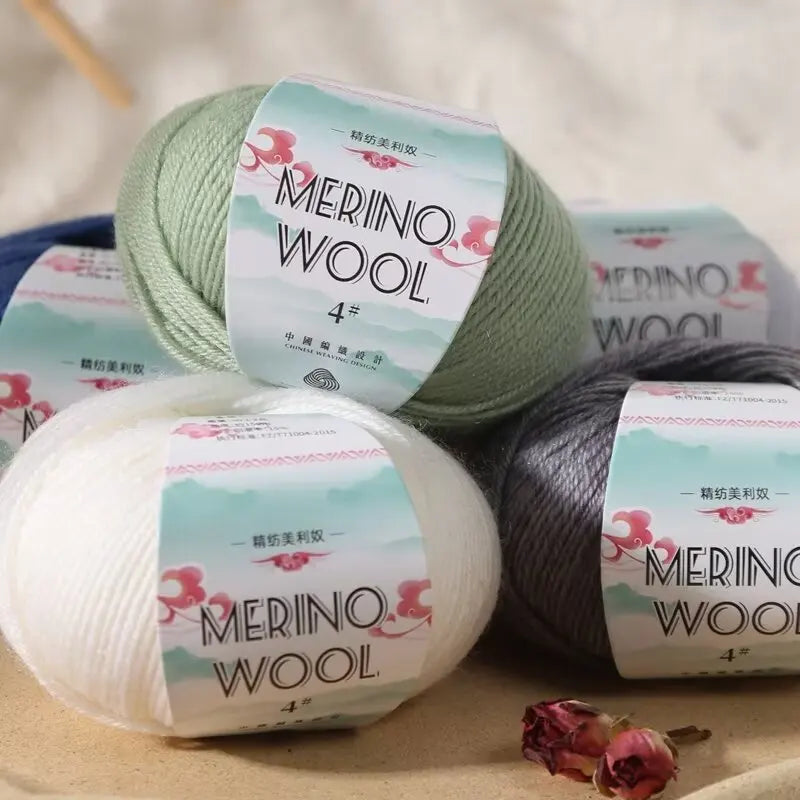 Ball of Merino wool 50gr / 130m baby clothes