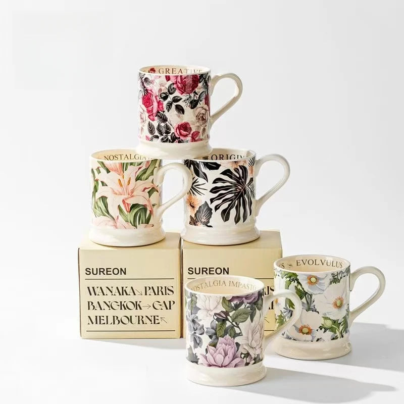 Taza de cerámica retro de 380 ml con flores románticas