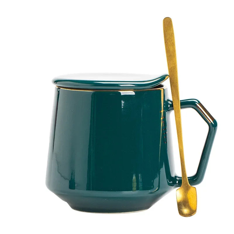 Tasse de style européen de 400ml avec couvercle et cuillère