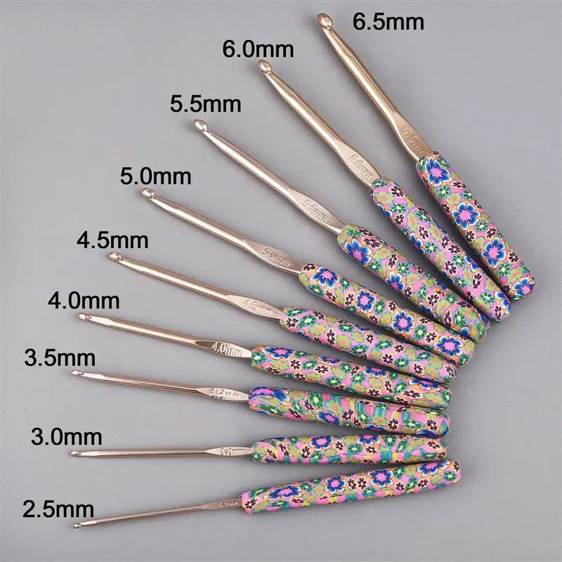 Lot of crochet needles, several models available