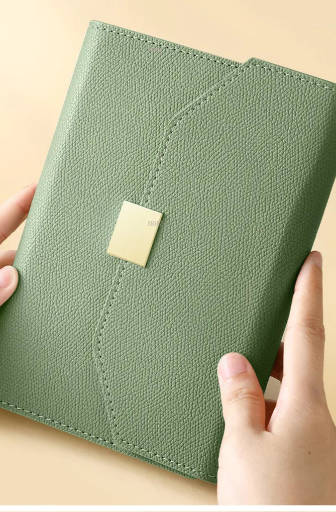 Refillable ring binder notebook