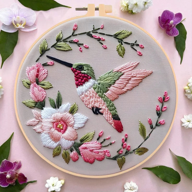 Broderie point de croix Colibri papillon cerf fraises fleurs montagnes